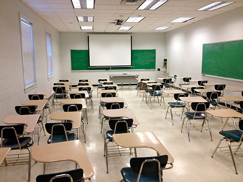 Classroom at Gloucestershire College showing how learning technologies are embedded into the room to support, enhance and enrich learning.. Image by James F Clay. Via www.flickr.com. Taken on May 7, 2009. License: Attribution-NonCommercial 2.0 Generic (CC BY-NC 2.0) Link: https://flic.kr/p/6m6k8k